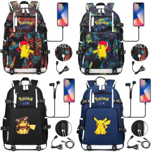 Mochila Pokémon con función de carga de smartphone